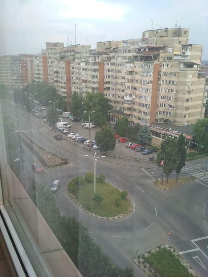 Pelican Proxy Apartment Oradea Buitenkant foto